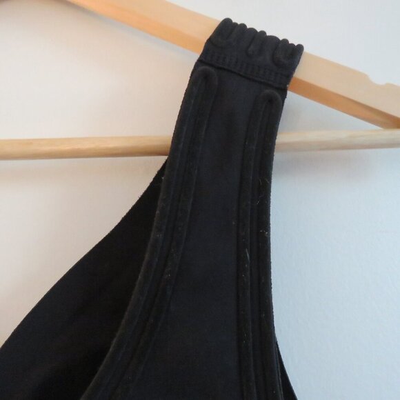 LULULEMON Get in Line Bra *Light Support, A/B Cups Black / Black - Size 2 - Picture 10 of 12